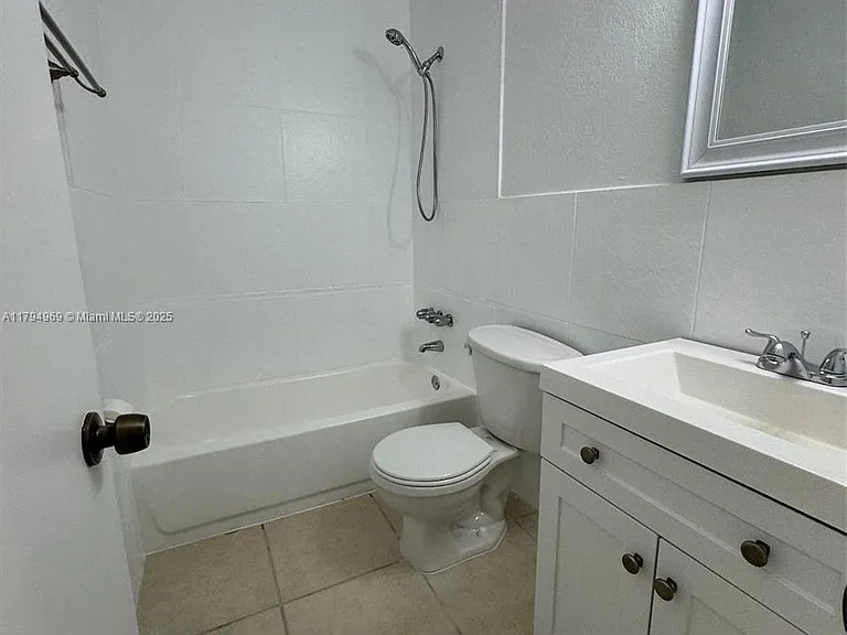 11195 SW 1st St #314 — Photo 9