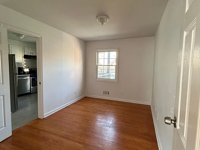 3 Dartmouth Ave #3A — Photo 7