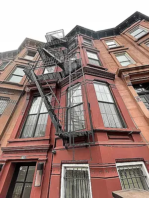 Rented by Pear NYC LLC | media 29