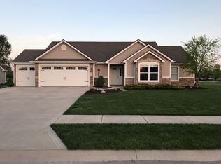 16907 Hamptons Pkwy, New Haven, IN 46774