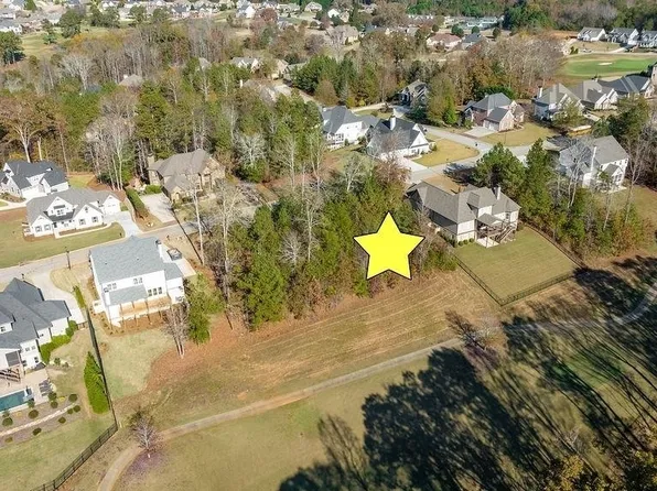 1945 Duncans Mill Ln, Jefferson, GA 30549