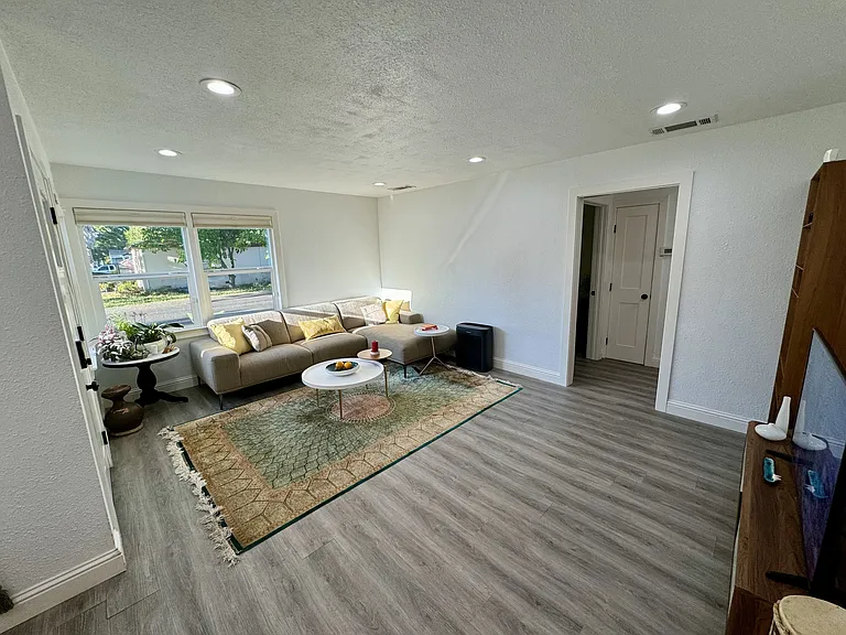 2900 Laguna St — Photo 10