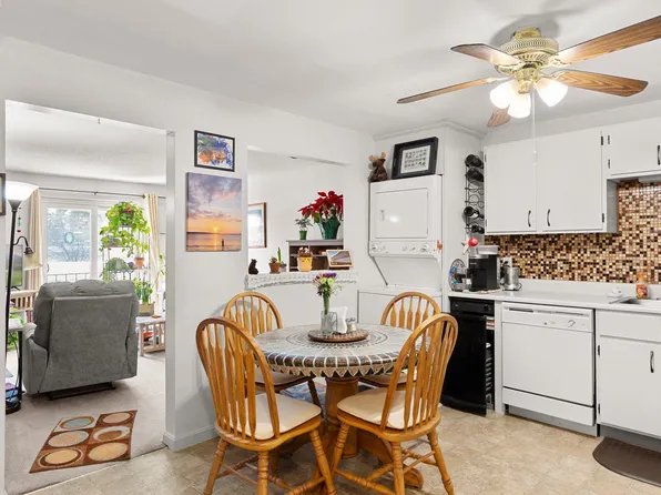 3 New Haven Drive #204, Nashua, NH 03060