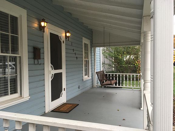 Nice front porch in Alabama-southern charm