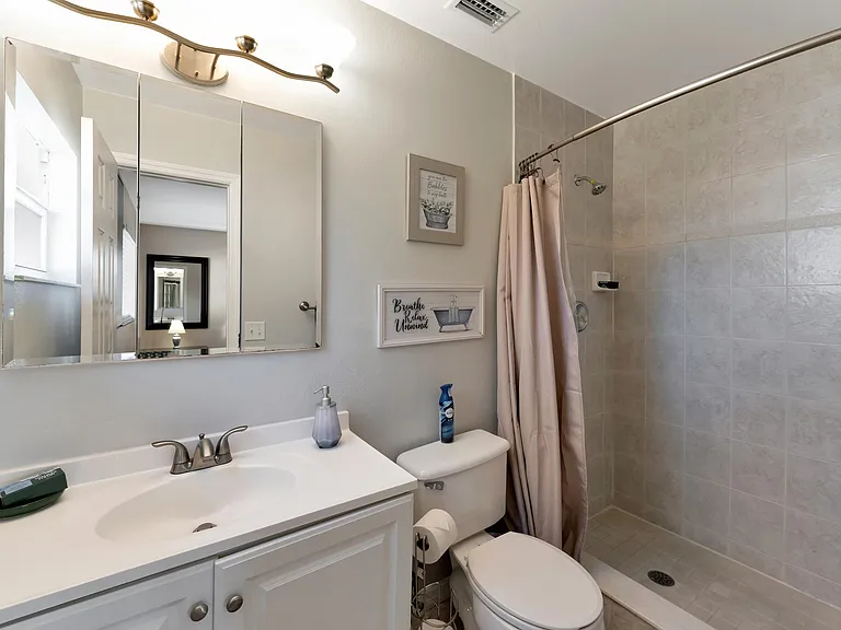 2916 Woodcrest Dr — Photo 13