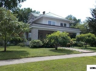 503 Delavan St, Lincoln, IL 62656