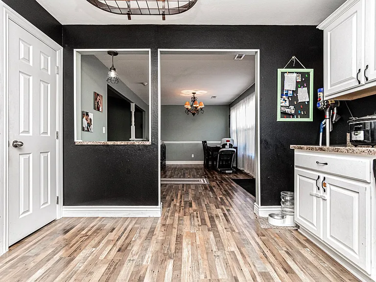 1531 N Clay St — Photo 12