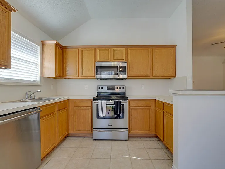 152 Pinion Ln — Photo 4