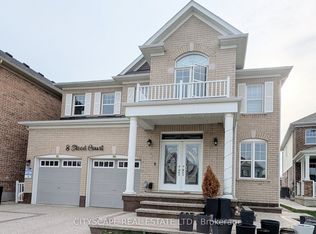 8 Steed Ct, Cambridge, ON N3E 0B5