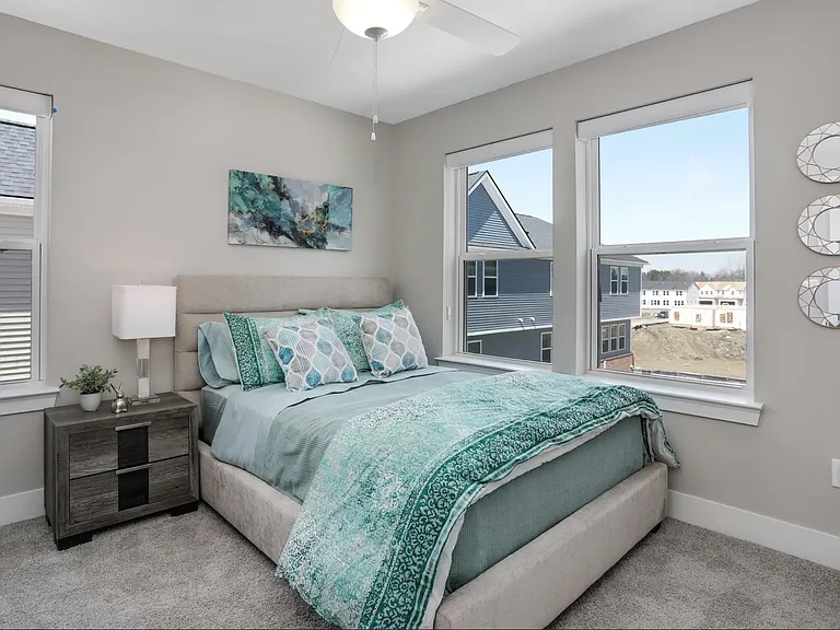 777 Canterbury Ln — Photo 18