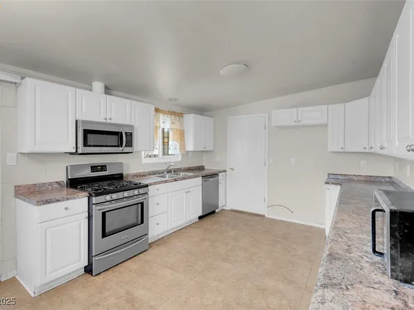 3709 Perliter Ave, North Las Vegas, NV 89030