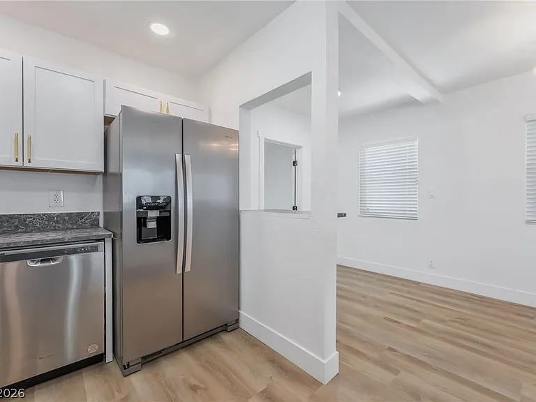 1610 E Ogden Ave — Photo 13