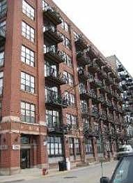 2nd image of 1250 W Van Buren St #P40