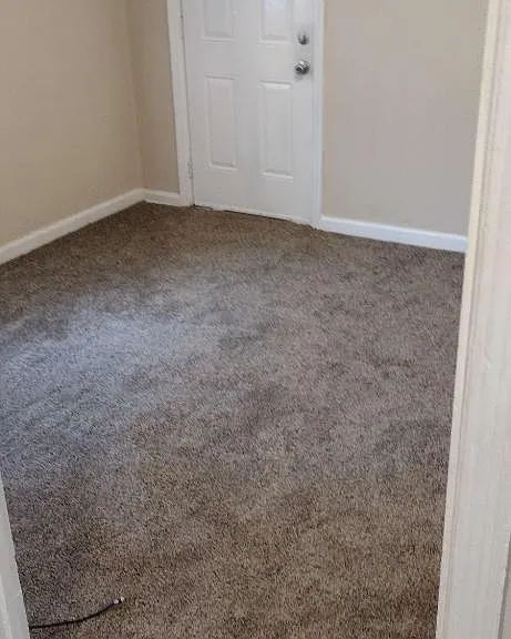 1423 Oberle Ave — Photo 1