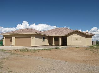 9093 S Tequila Sunrise Rd, Hereford, AZ 85615