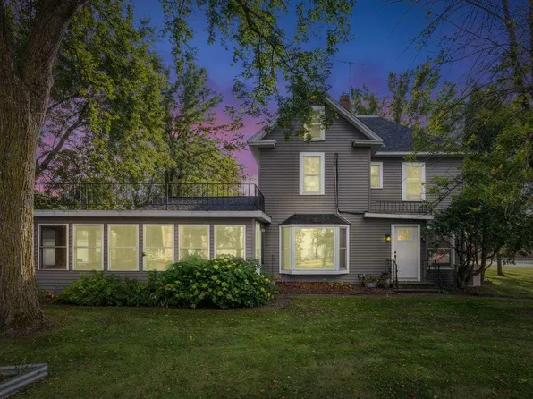 7947 State St, Clear Lake, MN 55319