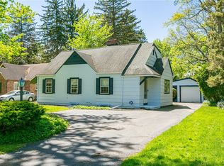 201 Valley Rd, Rochester, NY 14618