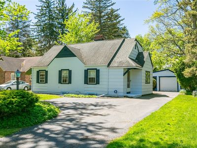 201 Valley Rd, Rochester, NY, 14618