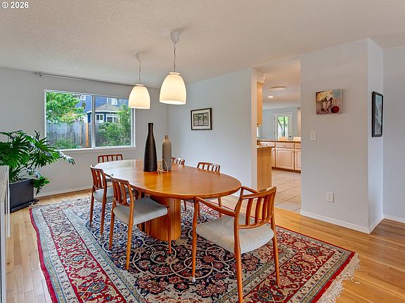 3rd image of 11577 SW Shoreview Pl