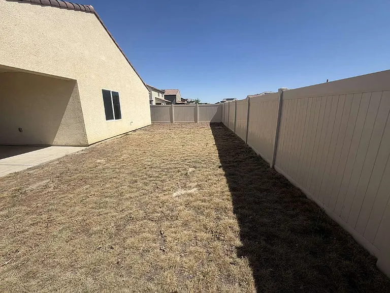 7828 Strawberry Meadow Ct — Photo 14