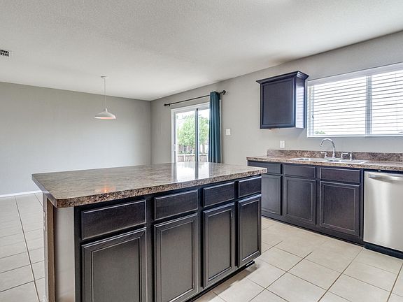 4th image of 1434 S Raven Dr