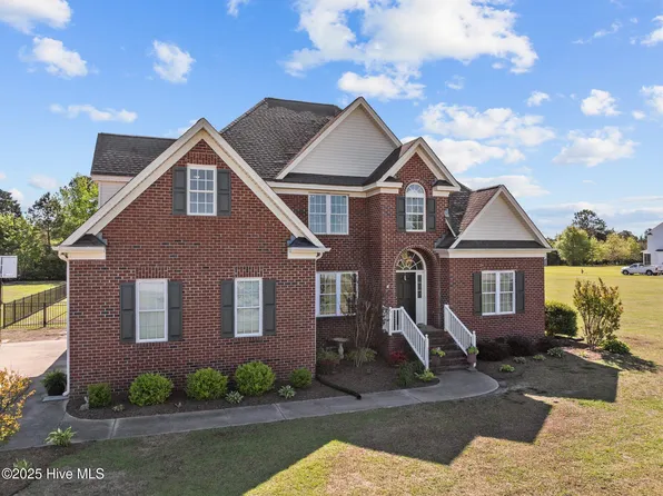 1033 Lexington Downs Drive, Greenville, NC 27858