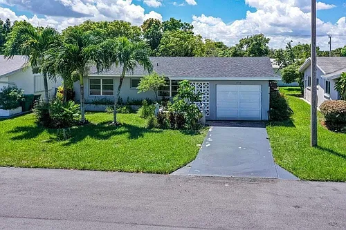 6708 NW 57th Dr Photo 1