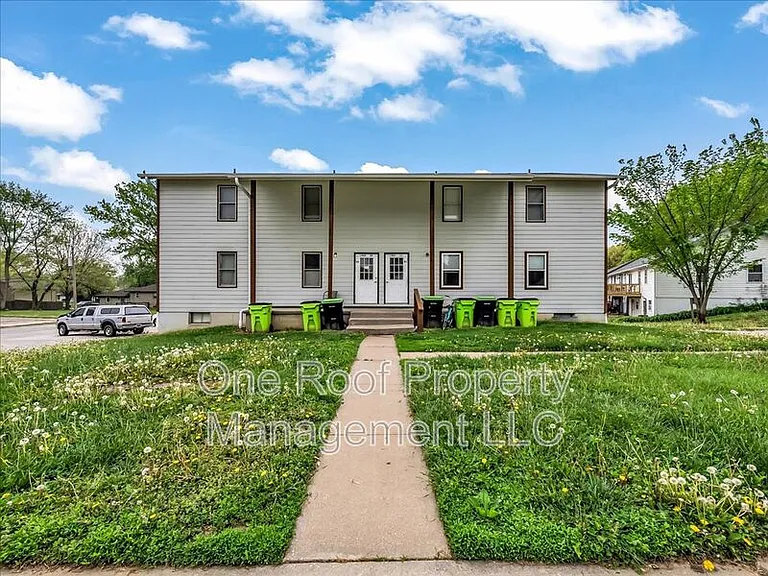 1909 Chateau Dr — Photo 17