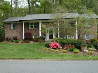 7908 Castlecomb Rd, Powell, TN 37849