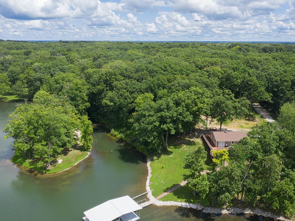 1st image of 1010 Cove Cir