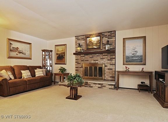 5th image of 563 Cortland Dr