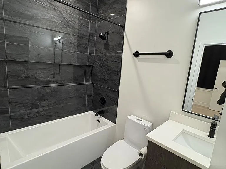 Modern and Sleek 611 S Fagley Street Apartments! — Photo 32