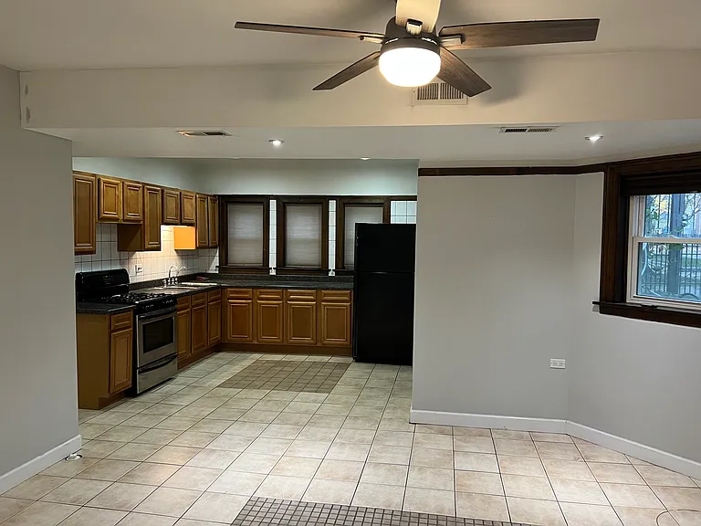 3524 W Grace St #1 — Photo 4