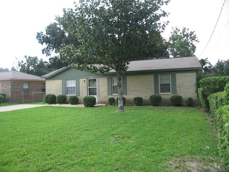 1st image of 3069 Woodbury Cir