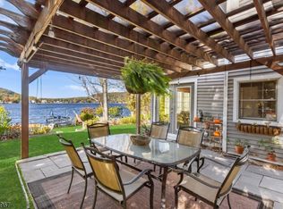 78 E Shore Culver Rd, Branchville, NJ 07826