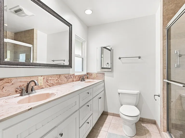 En Suite Primary Bathroom