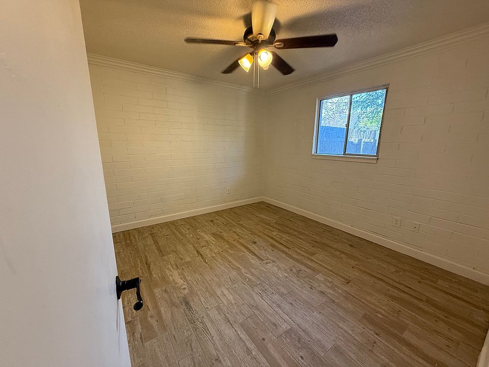 1st image of 806 W Maryland Ave #B