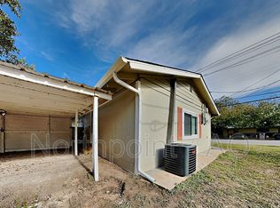 1405 Granbury St, Cleburne, TX 76033