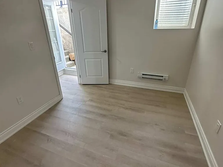 170 Gillespie Dr #LOWER — Photo 1