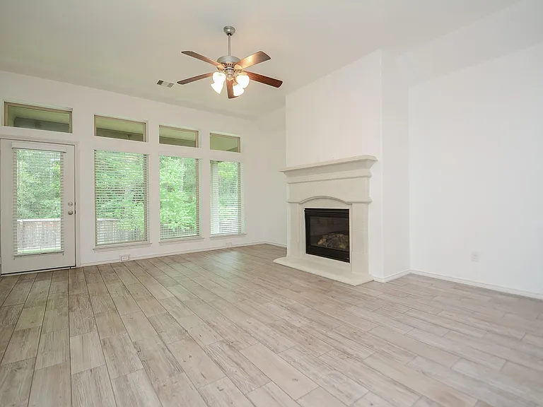 232 Clementine Ct — Photo 14