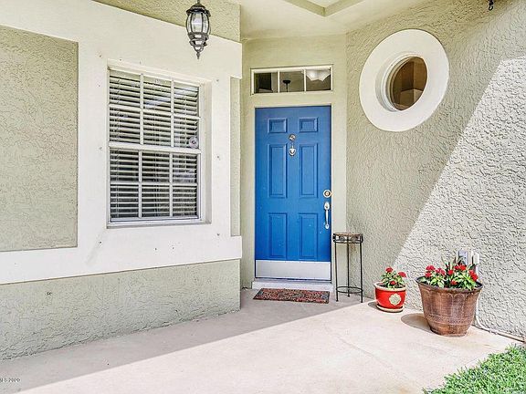 2nd image of 2505 Saint Johns Ln