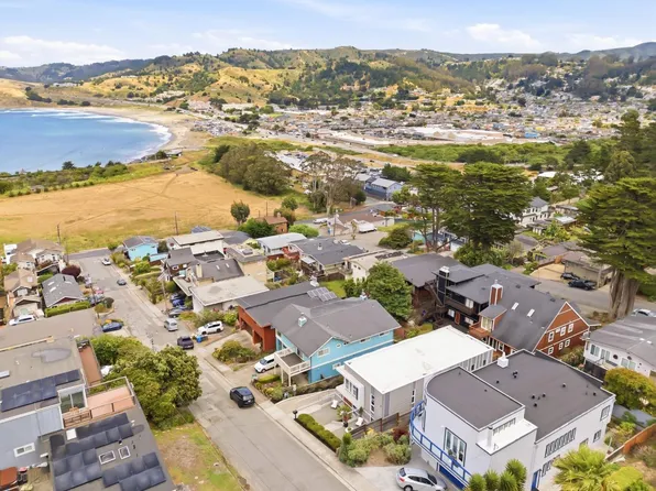 1375 Livingston Ave, Pacifica, CA 94044