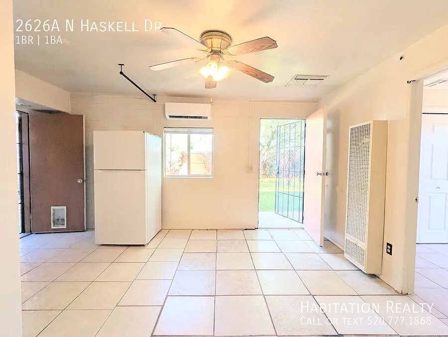 Building Photo - 2626A N Haskell Dr