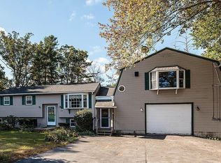 245 Forest Park Rd, Dracut, MA 01826