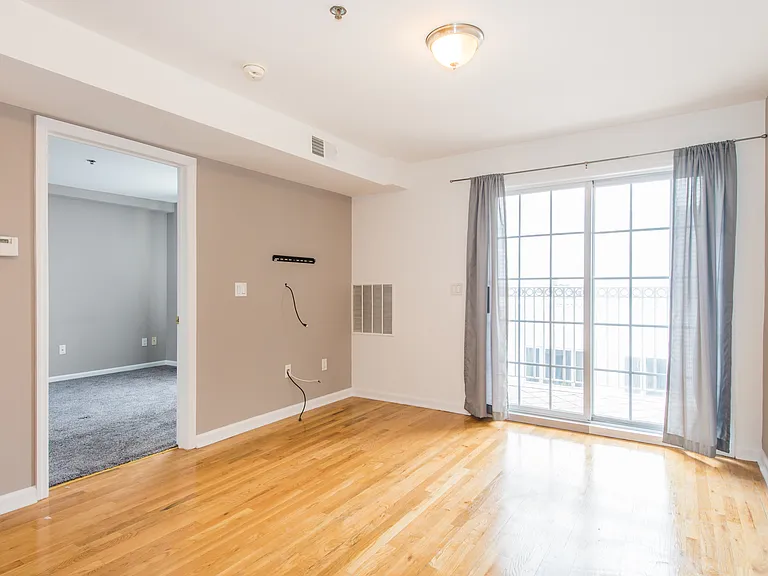 318 54th St #4K — Photo 13