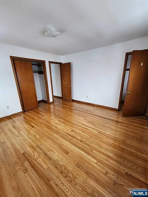 3 bed, 1.0 bath, $2,200 — Photo 3