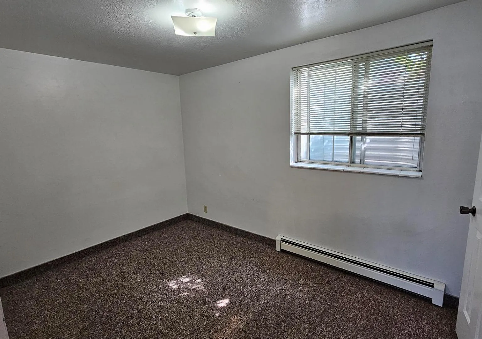 855 N 700 E - 10 — Photo 3