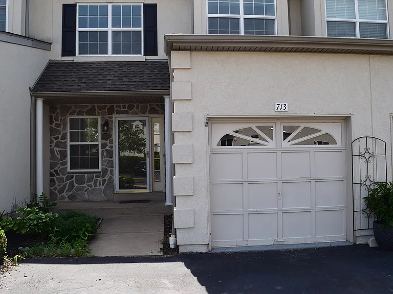 713 Whitetail Cir — Photo 4