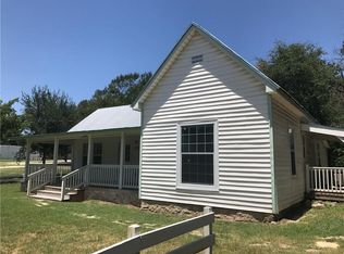 108 W Lamar St, Hico, TX 76457