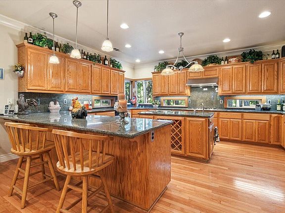 5th image of 32939 Piney Woods Ln